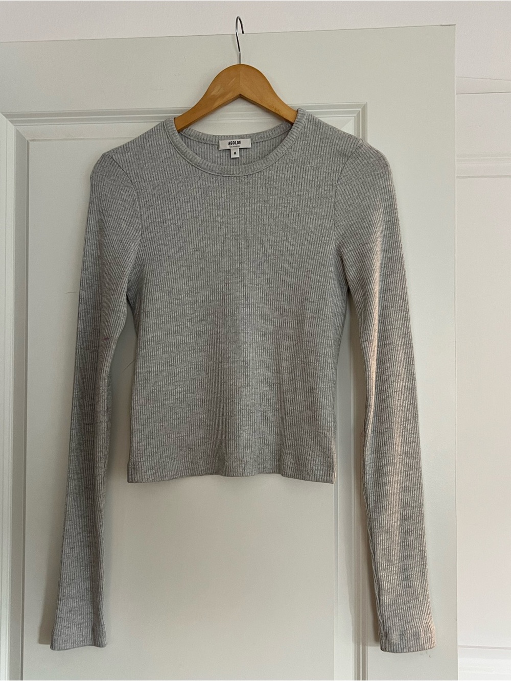 AGOLDE Alma Shrunken Crewneck Ribbed Long Sleeve Top Heather Grey - Size M